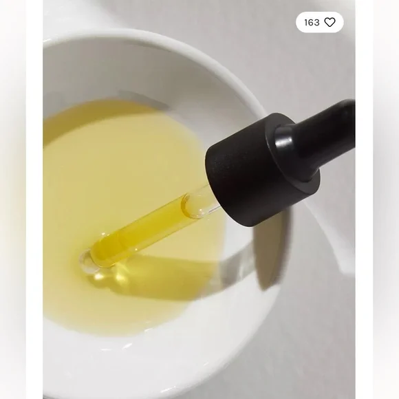 New! French Girl La Flore Botanical Serum 1 oz - Picture 3 of 9